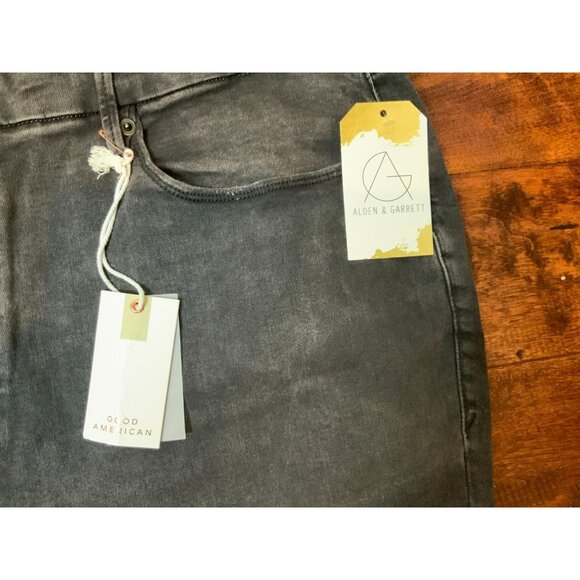 Good American Charcoal Black Good Legs Crop Denim Jeans, Size 20-26, NWT! - Picture 4 of 6